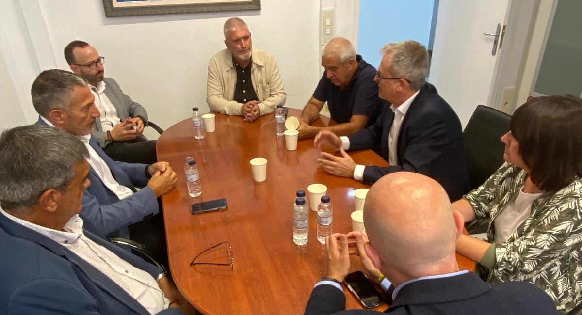 El conseller d’Empresa i Treball Miquel Sàmper va visitar dissabte l’Ametlla de Mar
